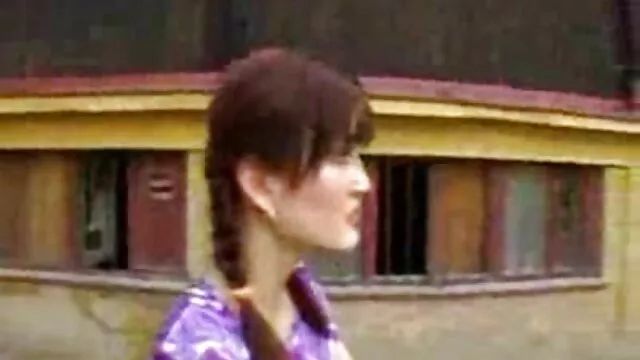 Belleza videos x sub español solitaria complaciendo su coño