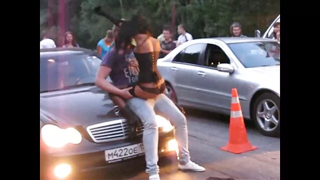 Amorosa pareja de ultimos videos porno español 18 años dando tumbos en la cama y divirtiéndose