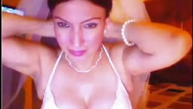 La novia le da una lamida de porno 4k español coño a su testigo