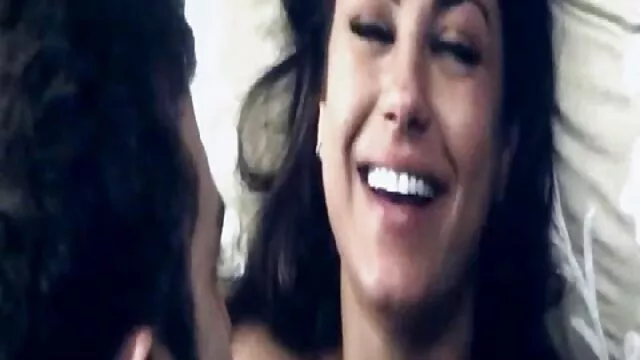 Una chica con un gran culo cabalga la polla de un tío videos lesbianas en español