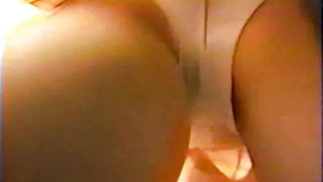 Mujer se entregó lesbianas en español videos a su marido calvo en el dormitorio