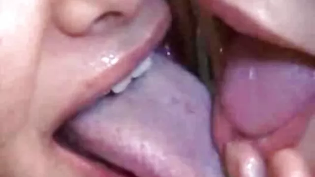 Eva porno traducido al castellano y Puma